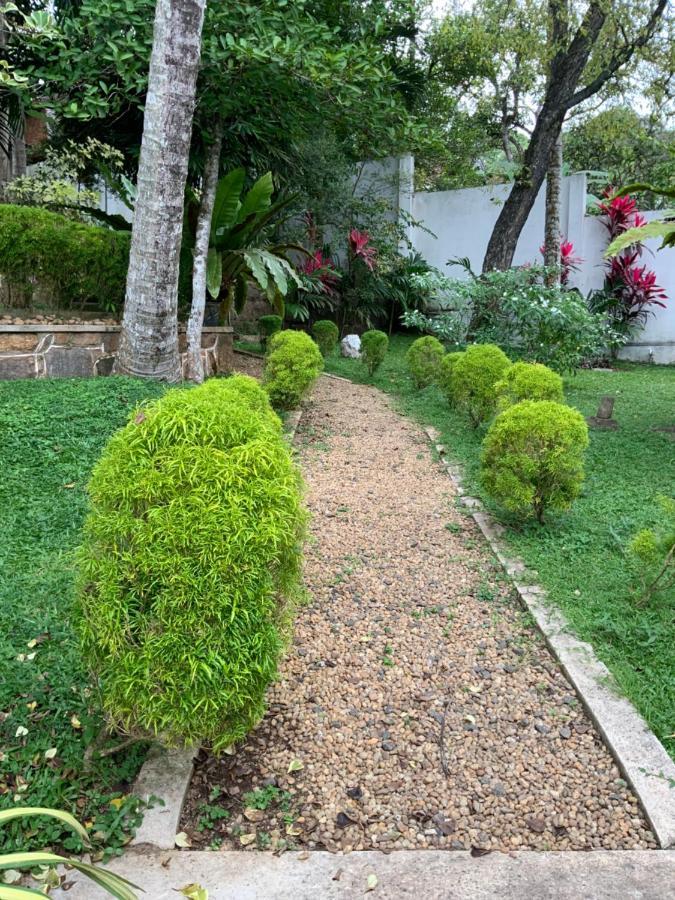 Lali Villa & Fruit Garden Galle Eksteriør bilde